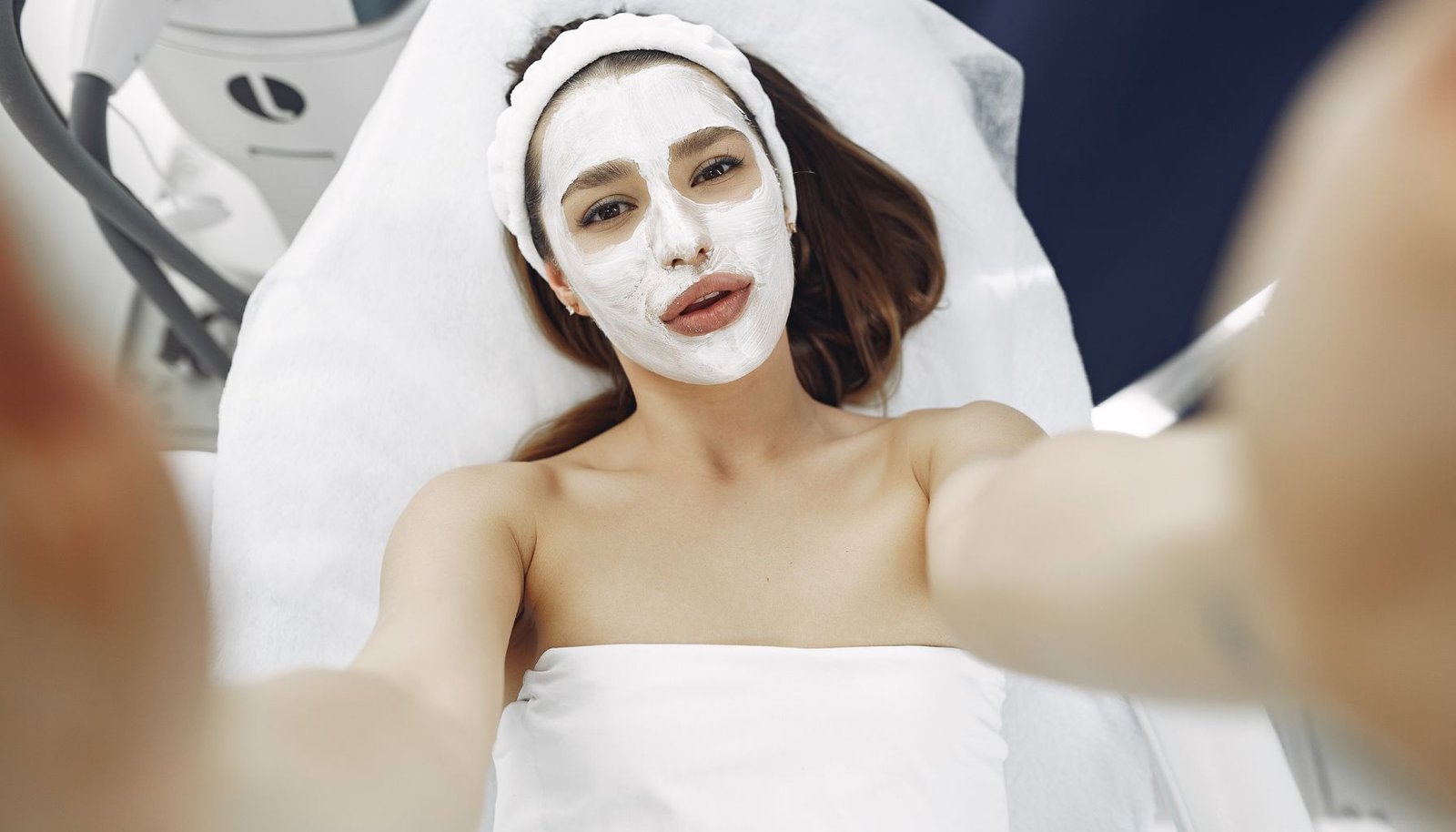 Tak Perlu Khawatir Penggunaan Bahan Berbahaya di Kosmetik?